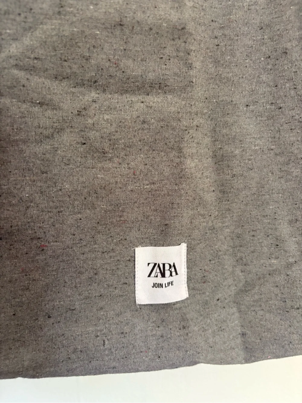 Zara simple gray